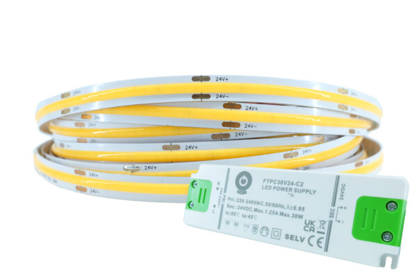 Portaiden COB LED-valaistuspaketti 3000K 4,5W 24V – käsijohteeseen 5 m