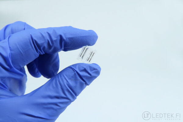 COB RGB LED-nauhan liitin