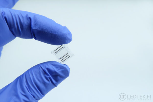 COB RGBW LED-nauhan liitin