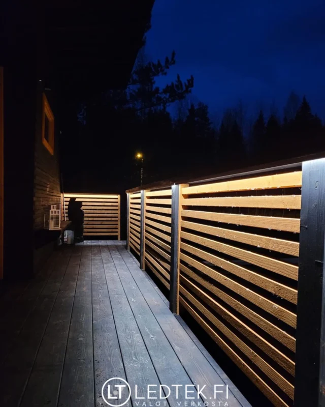 ✨ Valaise terassisi tunnelmallisesti LED-nauhalla! ✨Haluatko luoda täydellisen iltahetken ulkona, oli sitten kyseessä rentoutuminen tai juhlat? LED-nauha on kätevä ja tyylikäs ratkaisu, jolla saat terassillesi upean valaistuksen. Se on helppo asentaa ja antaa juuri oikean määrän valoa, luoden miellyttävän tunnelman pimeneviin iltoihin.💡 Hyödyt:Energiatehokas ja pitkäikäinen valaistusSäänkestävä – täydellinen ulkokäyttöönMahdollisuus säädellä valon kirkkautta ja väriä oman tyylisi mukaanTuo terassillesi uusi ilme ja nauti jokaisesta hetkestä, päivästä iltaan! 🌙🌿#ValaistusVinkit #LEDValaistus #Terassi #Ulkotilat #Tunnelmavalaistus #PihatKuntoon #remontti #rakentajat2024 #ledtekfi #lednauha
