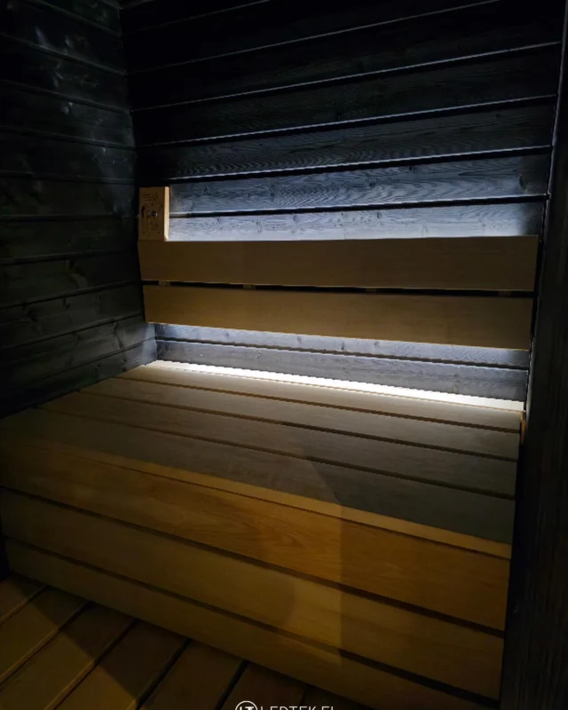 🛁✨ Luo Täydellinen Tunnelma Saunassasi 4000K COB LED -nauhalla! ✨🛁Haluatko viedä saunasi tunnelman uudelle tasolle? 🌟4000K COB LED -nauha tuo juuri oikeanlaisen pehmeän ja luonnollisen valon, joka korostaa saunan rauhoittavaa ilmapiiriä ilman häikäisyä. Tämä luonnonvalkoinen valaistus (4000K) luo kodikkaan ja rentouttavan tunnelman, täydellisen saunanautinnon takaamiseksi. 😌💡Yhtenäinen valo ilman varjoja: COB-teknologian ansiosta LED-nauha valaisee tasaisesti, tuoden esiin saunan kauniit puupinnat ja yksityiskohdat.Kestävä ja turvallinen: LED-nauha kestää saunan kosteuden ja kuumuuden, joten voit rentoutua huoletta.Helppo asentaa: Voit sijoittaa nauhan juuri sinne, missä haluat lisätä tunnelmaa – lauteiden alle tai selkänojiin.Olipa kyseessä iltasauna ystävien kanssa tai hiljainen hetki omassa rauhassa, 4000K COB LED -nauha takaa juuri oikeanlaisen rauhallisen ja miellyttävän valaistuksen. 🌙✨📸Miltä kuulostaisi viettää aikaa saunassa näin tunnelmallisessa valaistuksessa? 😍#Saunatunnelma #LEDValaistus #COBLED #4000K #Rentoutuminen #KodinSisustus #Tunnelmallisuus #ledtekfi #sauna #saunamökki #saunamökkiprojekti #saunadesign #saunanlauteet #valaistus
